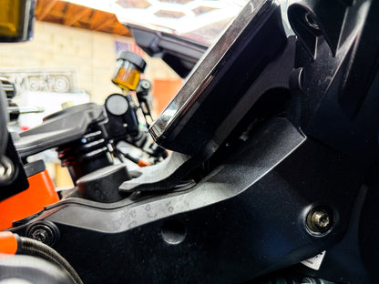 RC8 2020+ SDR 1290/1390 DASH MOUNT