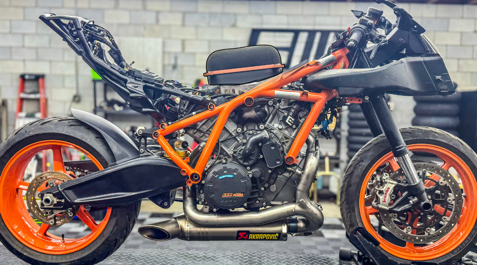 RC8 1290/1390 AIRBOX KIT